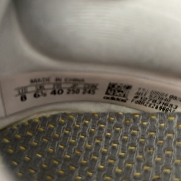 Adidas 21 Ultraboost Tokyo - Picture 4 of 4